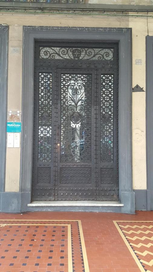 A 2 Passi Dal Centro Apartment Genoa Exterior photo